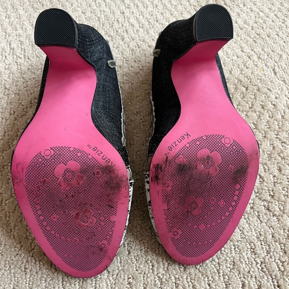 Kenzie Allison Pumps - Picture 6 of 6